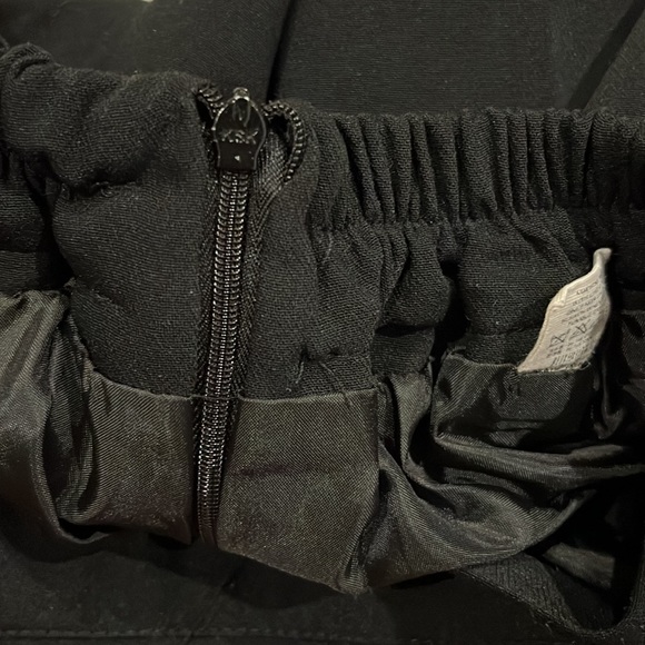 Korean Brand Box Pleated Midi Skirt - Picture 7 of 11